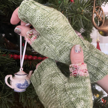 Under the Pines Fingerless Mitts