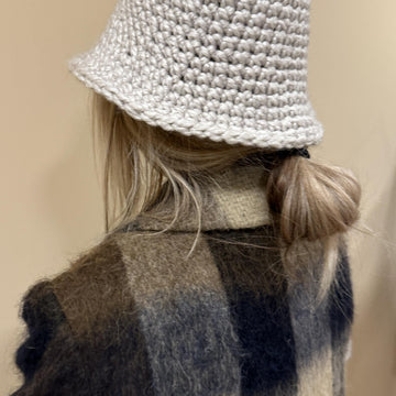 Bucket hat