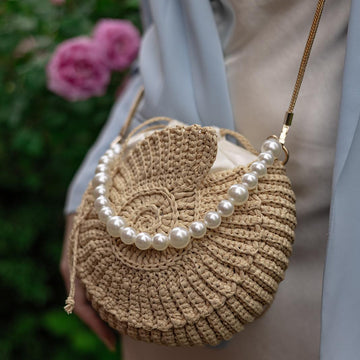 Shell raffia bag