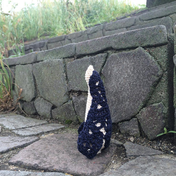 Pineapple lace Penguin Amigurumi