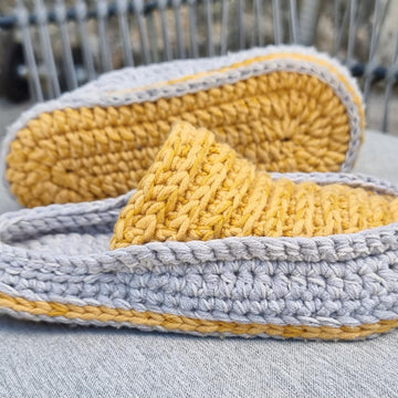 Double sole crochet slippers for adults and kids pattern S28