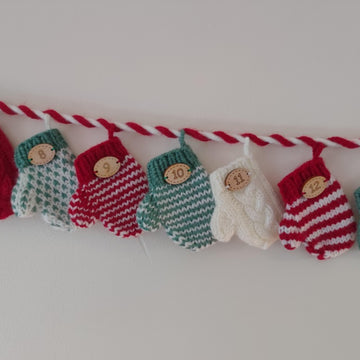 Mini Mittens Christmas Advent Calendar Garland