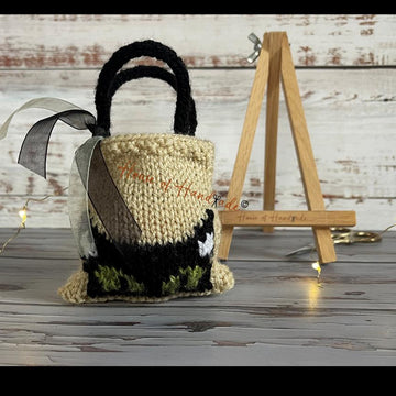 Peeping Cat Tote Bag Chocolate Orange Cover Knitting Pattern