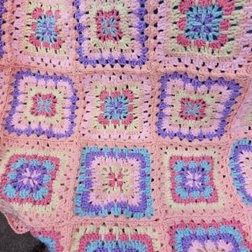 Larksfoot Granny Square Blanket