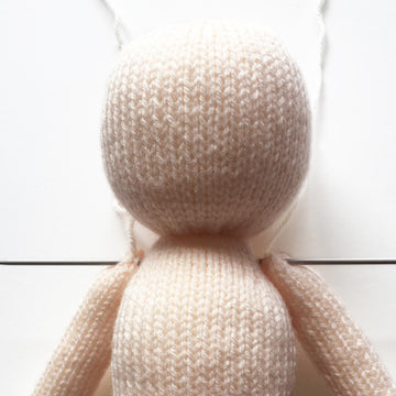Tina tennis player doll knitting pattern 19040