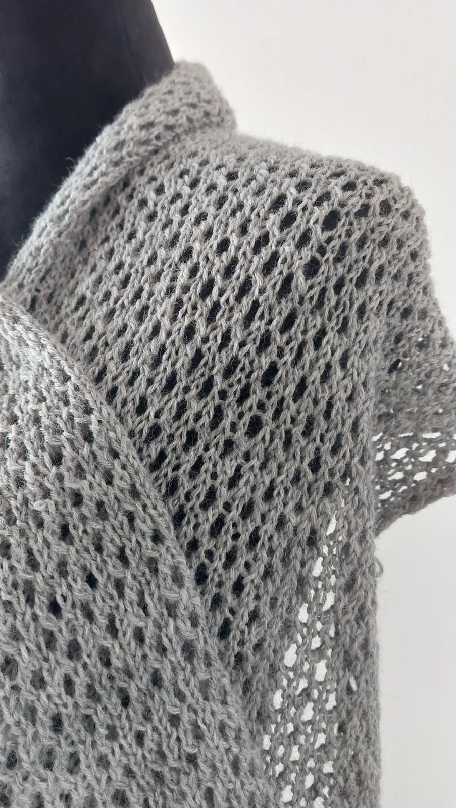 Aura shawl