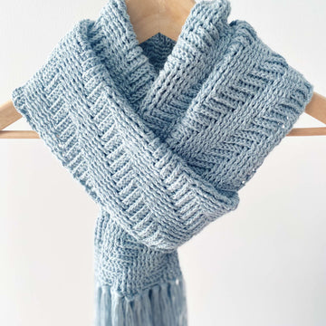 Climbing stairs scarf