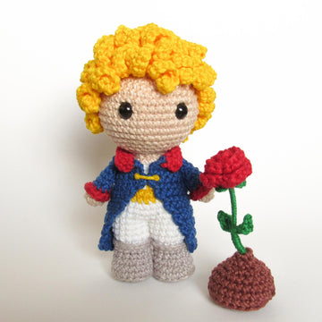 The Little Prince amigurumi doll - crochet pattern by Crochelandia