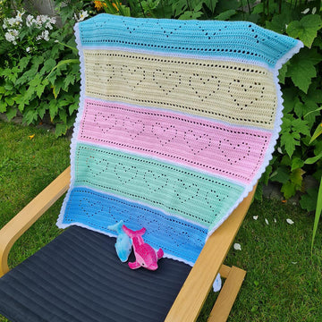 Full of Hearts Filet Blanket