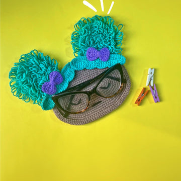 Miss Bun Glasses Holder