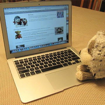 Knitkinz Dog for Your Office