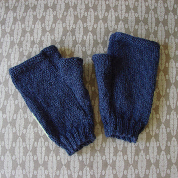 Poppy fingerless mitts/gloves