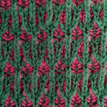Myrinda Hot Water Bottle Cover (Brioche knitting)