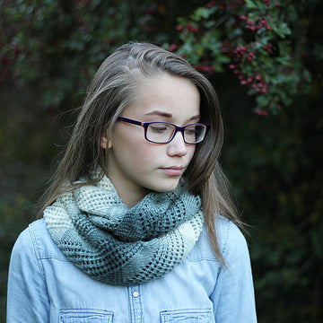 Spirit infinity scarf