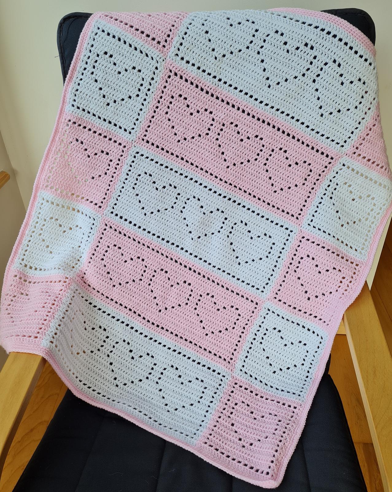 Hearts Galore Filet Blanket