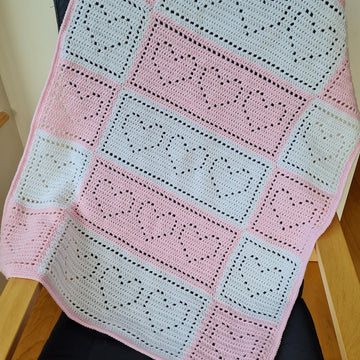 Hearts Galore Filet Blanket