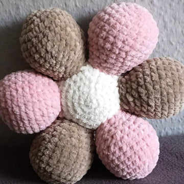 Amigurumi Häkelanleitung für das Blumenkissen