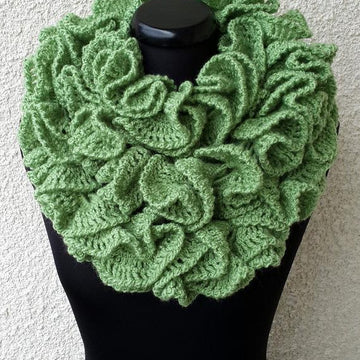 Long Ruffle Scarf "Spring"