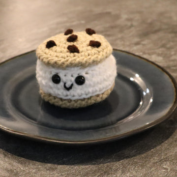 Cookie Ice Cream Sandwich Amigurumi