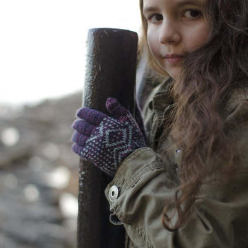 Doodle Gloves