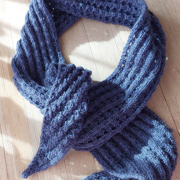 Tesa Scarf by Edita