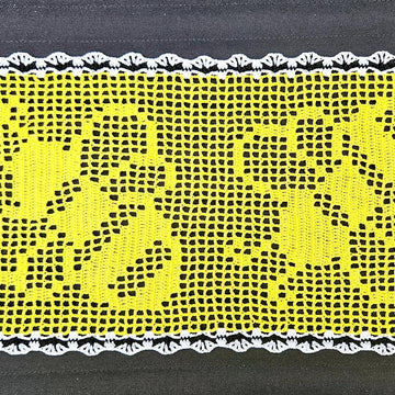 Bee Table Runner