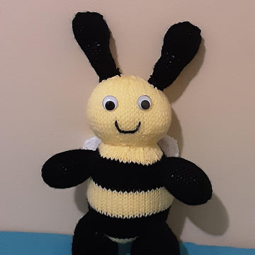 Mini Cuddly Bumble Bee Pattern