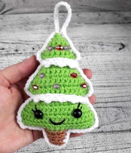 Crochet Christmas Tree Pattern: Mini Xmas Ornament DIY (PDF File)
