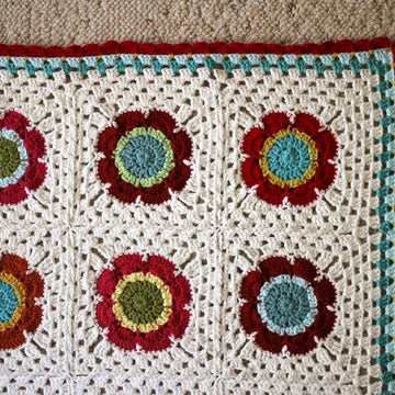 Mod Floral Blanket