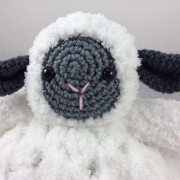 Lamb Lovey