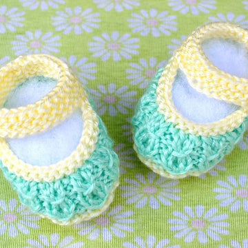 Mock Cables Mary Jane Baby Booties