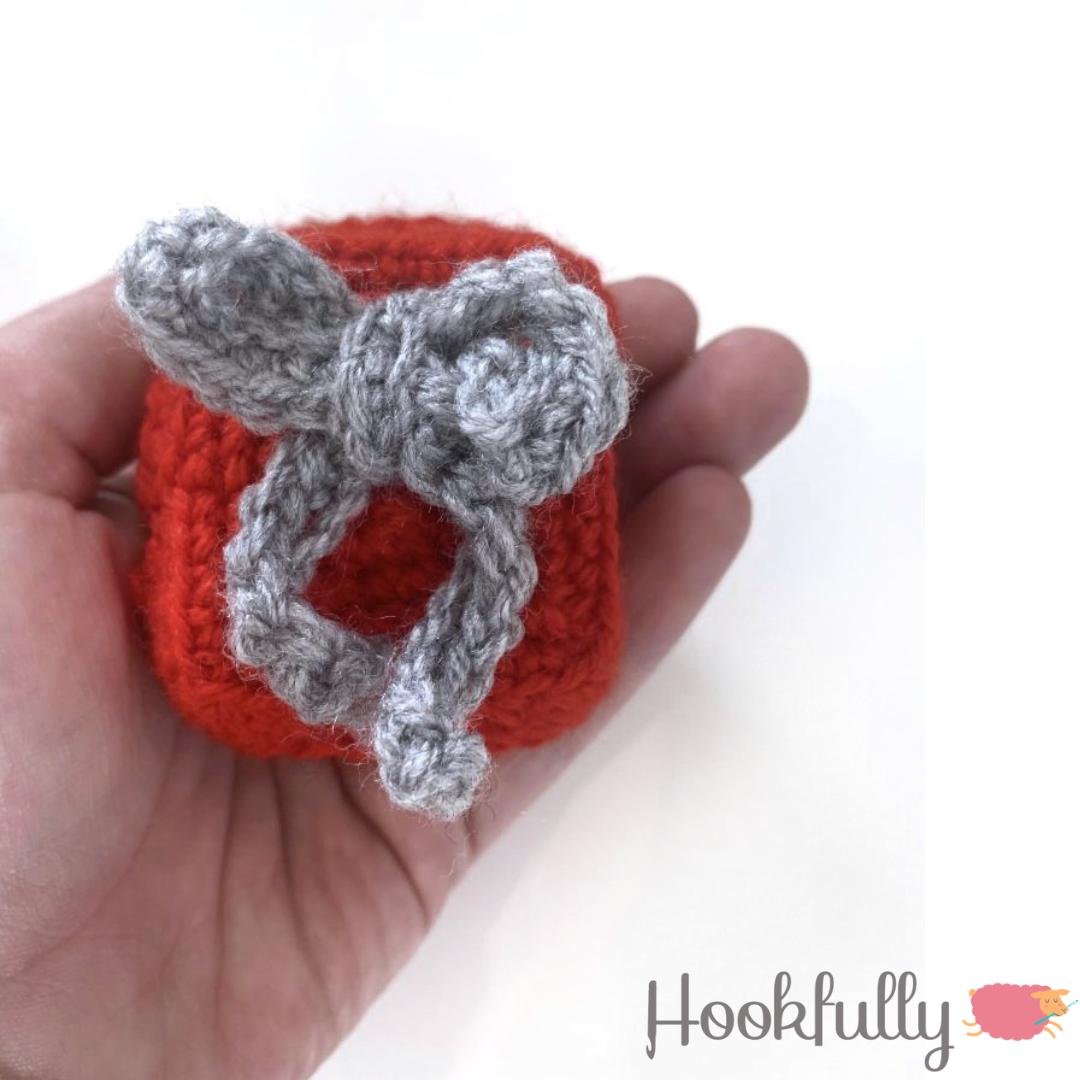 Tiny gift box