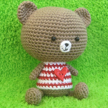 Bobby Bear: Crochet Pattern for a Bear Doll
