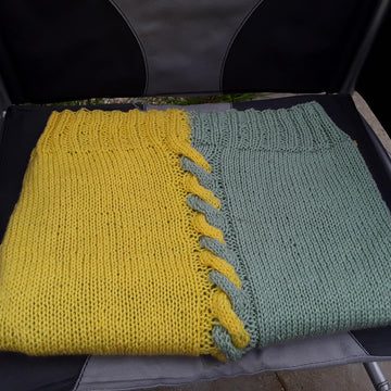 Twisted cable blanket