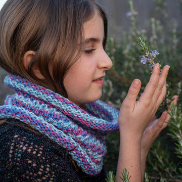 Soft & Springy Children’s Cowl