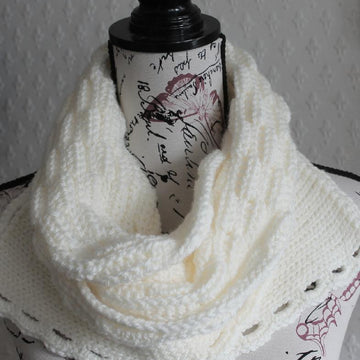 Honeycomb Ripple Cowl