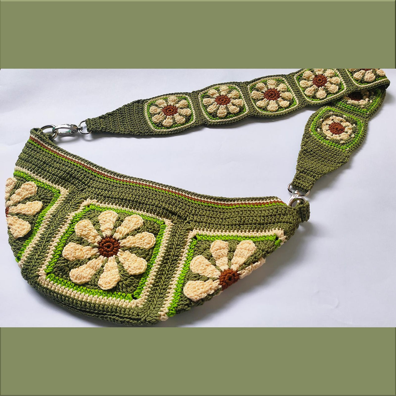 Daisy Flower Fanny Pack
