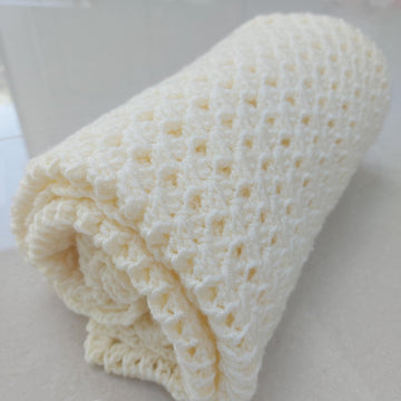 Iris cream square shawl