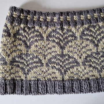 Clamshell Cowl