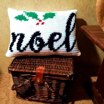 Noel (Holly) Pillow