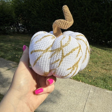 Crochet Pumpkin with glitter