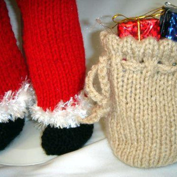 Santa Suit, Knitting Patterns fit American Girl and other 18-Inch Dolls
