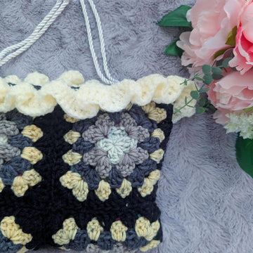 Crochet Cozy Granny Square Bag Pattern