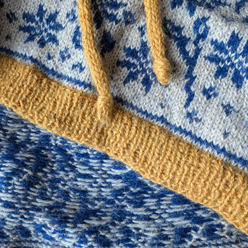 Just a Posy Cowl