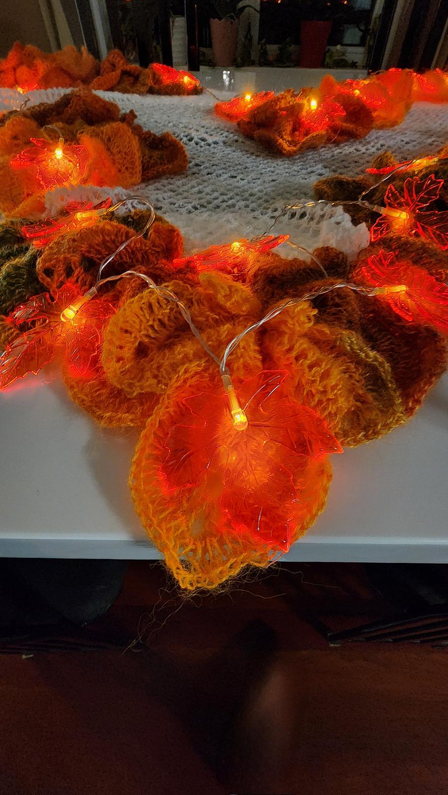 Maple 3D Leaf - Shawl
