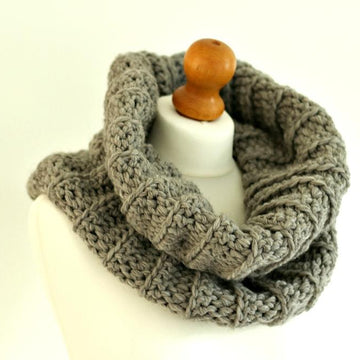 Bramble Cowl