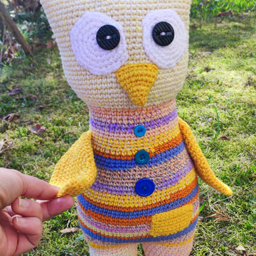Scrap yarn Easter Chick