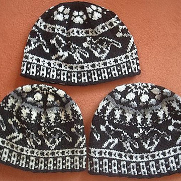 Wolf pack beanie
