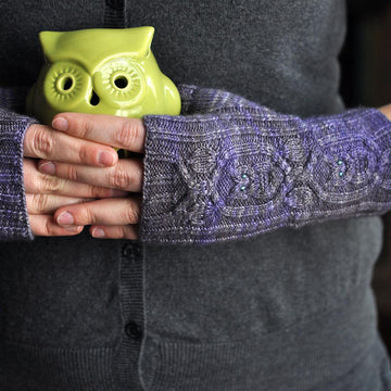 Owl in the Thicket Mitts