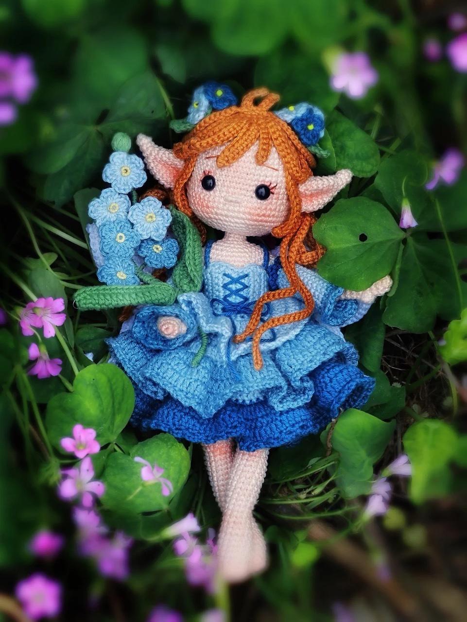 Forget-me-not doll